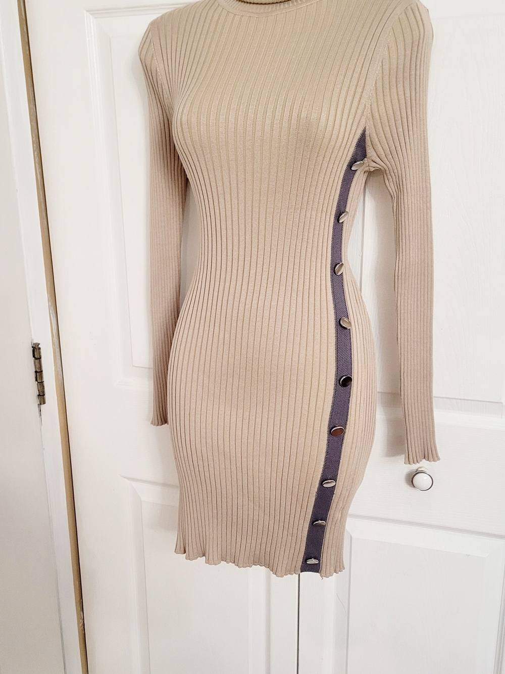 Derek Heart Beige Ribbed Long-Sleeve Side-Button Dress with Contrasting Panel L